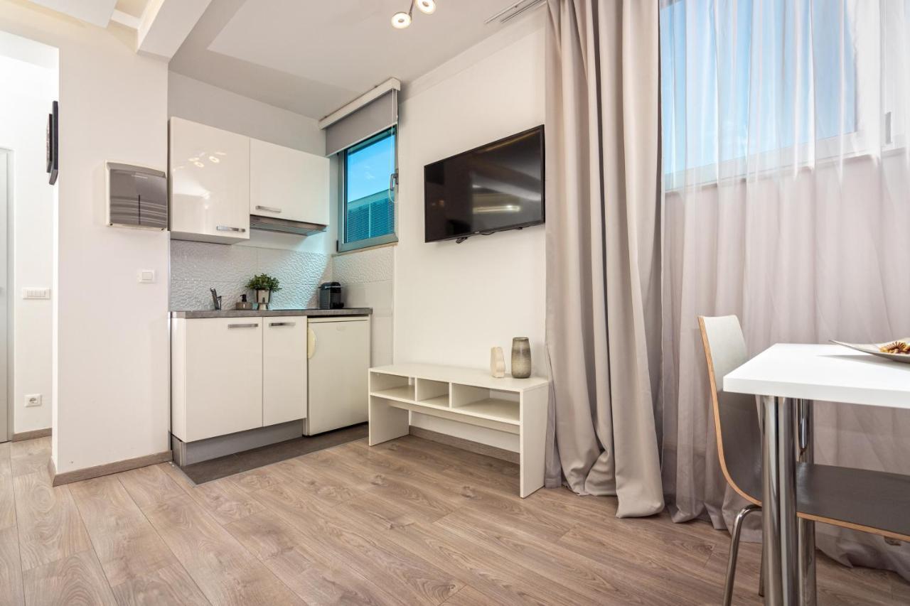 سبليت Apartments Lovret Flowers المظهر الخارجي الصورة