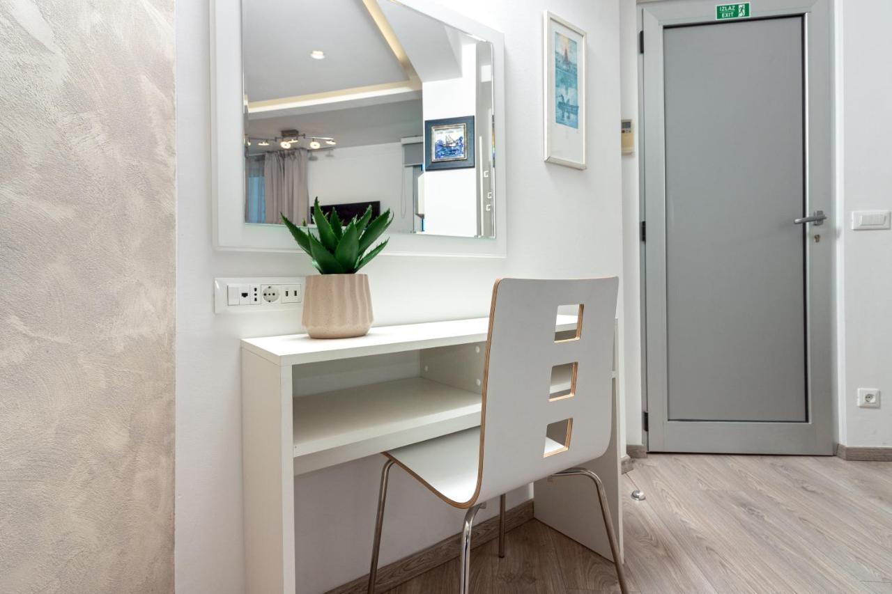 سبليت Apartments Lovret Flowers المظهر الخارجي الصورة